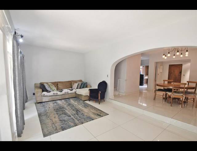 3 BEDROOM TOWNHOUSE FOR SALE IN MORNINGSIDE